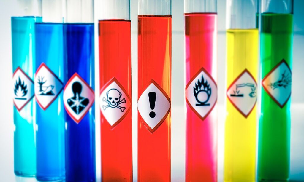Atraso Europeu na reforma da legislação sobre químicos coloca em risco a saúde humana, o ambiente e a competitividade da indústria Europeia