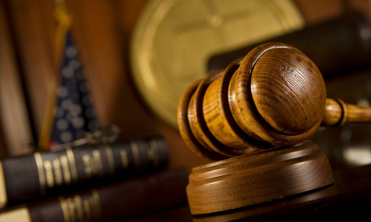 Tribunal