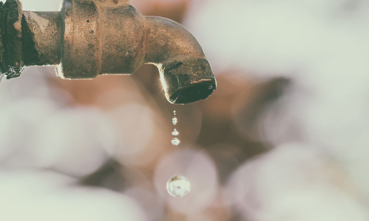 Torneira com pouca água